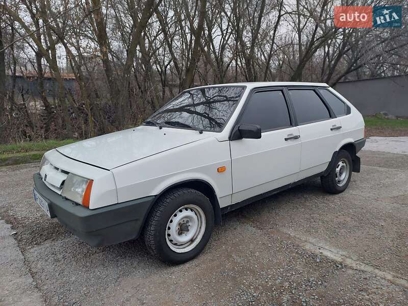 Хэтчбек ВАЗ / Lada 2109 1990 в Запорожье