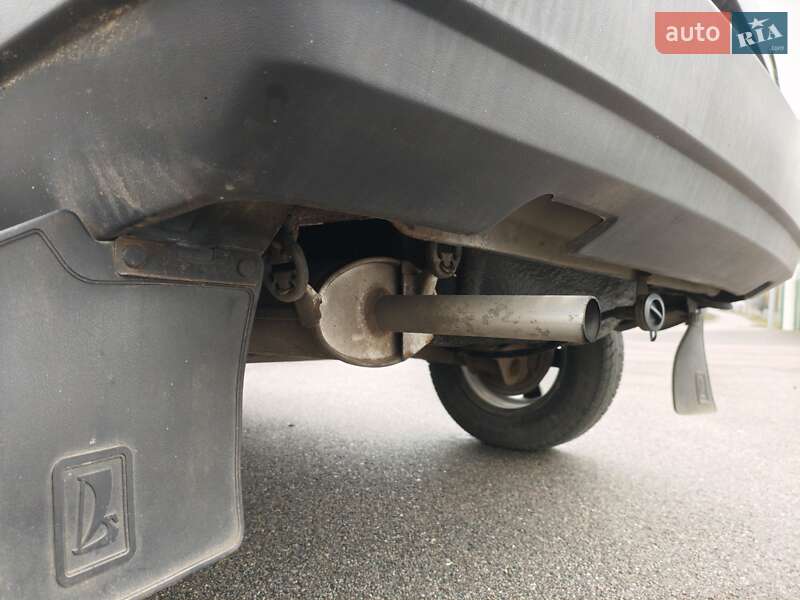 Хэтчбек ВАЗ / Lada 2109 2004 в Броварах