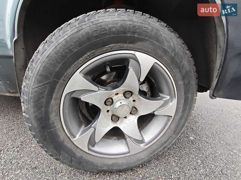 Хэтчбек ВАЗ / Lada 2109 2004 в Броварах