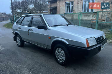 Хэтчбек ВАЗ 2109 2003 в Каневе