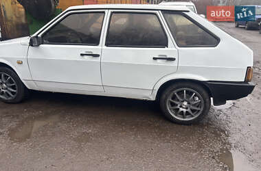 Хэтчбек ВАЗ 2109 1994 в Ровно