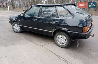 Хетчбек ВАЗ 2109 2003 в Ромнах