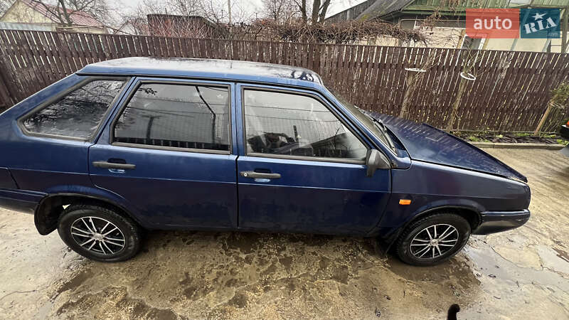 Хэтчбек ВАЗ / Lada 2109 1998 в Шепетовке