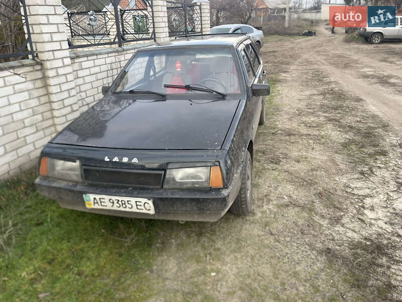 Хэтчбек ВАЗ / Lada 2109 1991 в Изюме