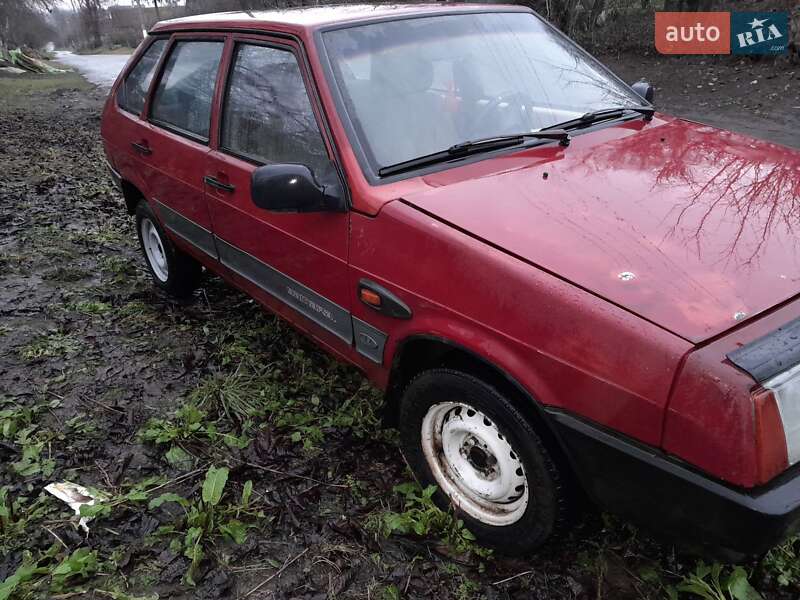 Хетчбек ВАЗ / Lada 2109 1990 в Рівному
