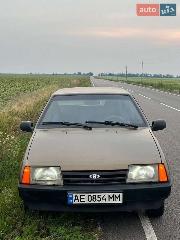 Хэтчбек ВАЗ / Lada 2109 1999 в Днепре фото 4 Хэтчбек ВАЗ / Lada 2109 1999 в Днепре
