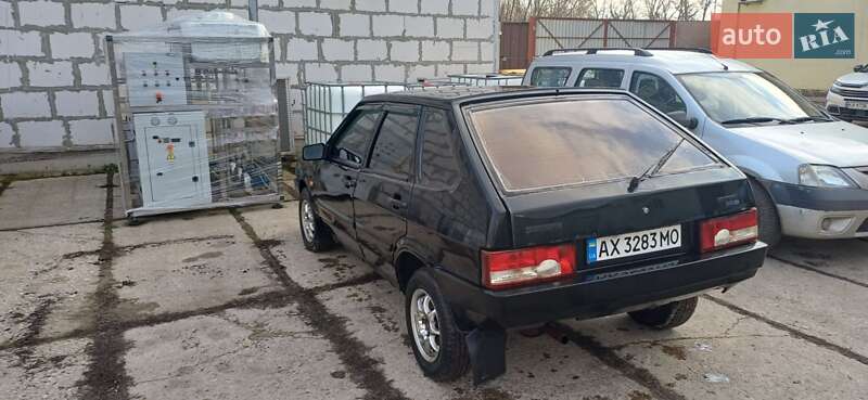 Хэтчбек ВАЗ / Lada 2109 1997 в Харькове фото 2 Хэтчбек ВАЗ / Lada 2109 1997 в Харькове