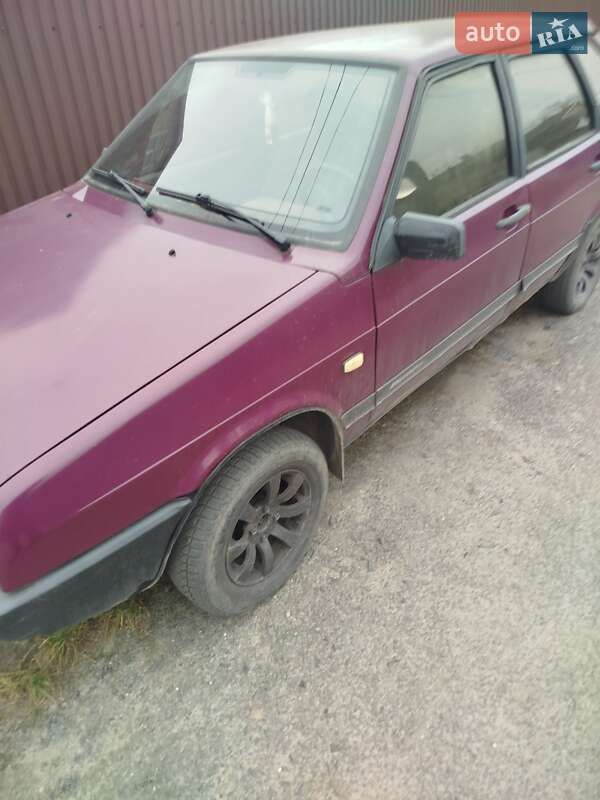 Хетчбек ВАЗ / Lada 2109 1996 в Луцьку