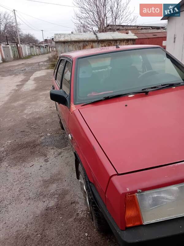 Хетчбек ВАЗ / Lada 2109 1994 в Миколаєві