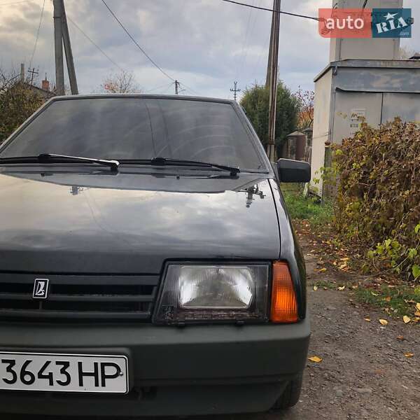 Хэтчбек ВАЗ / Lada 2109 1991 в Владимире фото 8 Хэтчбек ВАЗ / Lada 2109 1991 в Владимире