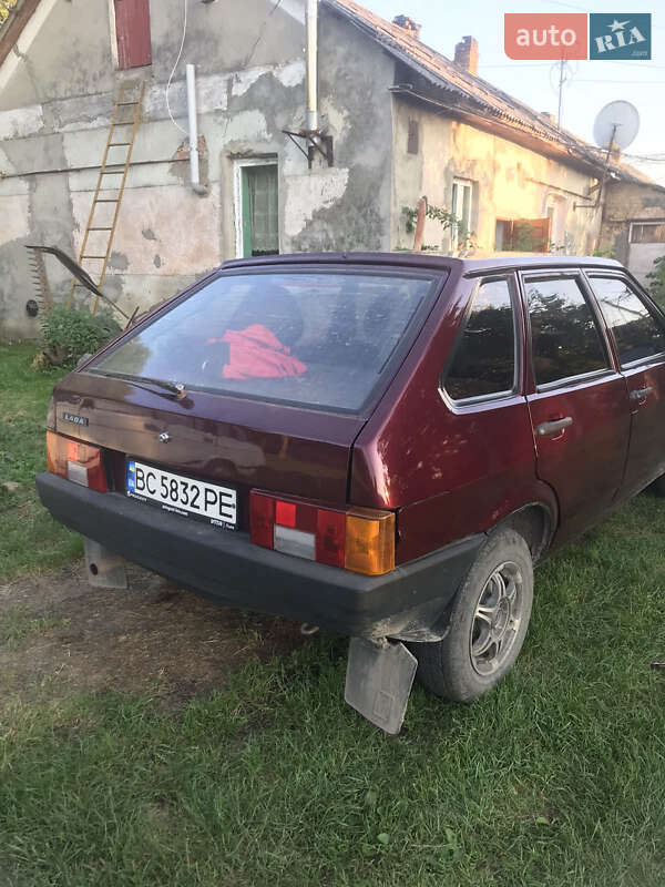 Хэтчбек ВАЗ / Lada 2109 1993 в Львове фото 7 Хэтчбек ВАЗ / Lada 2109 1993 в Львове