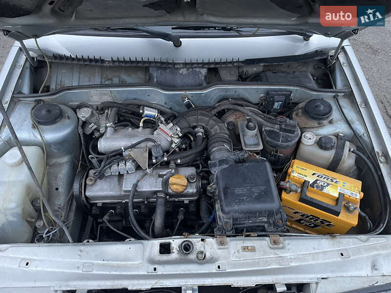 Хетчбек ВАЗ / Lada 2109 2002 в Вороновиці