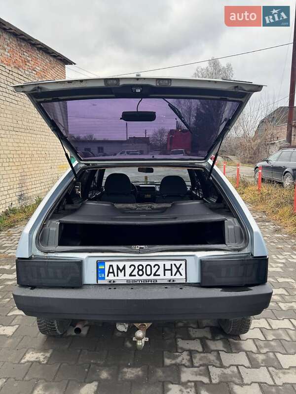 Хетчбек ВАЗ / Lada 2109 2004 в Звягелі