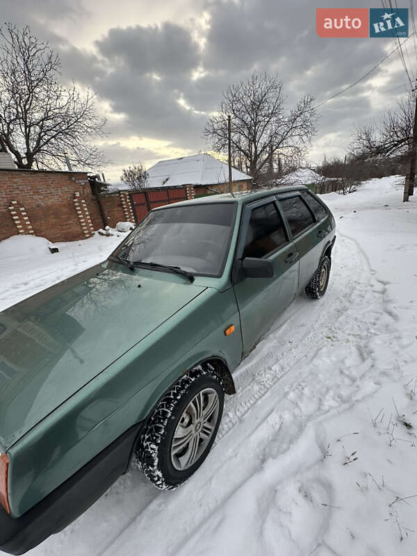 Хэтчбек ВАЗ / Lada 2109 2008 в Славянске