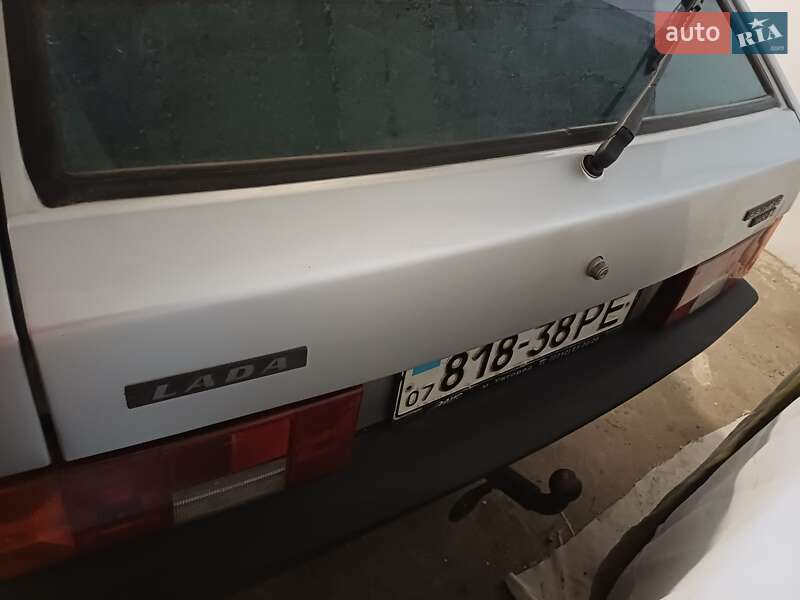 Хэтчбек ВАЗ / Lada 2109 2003 в Ужгороде