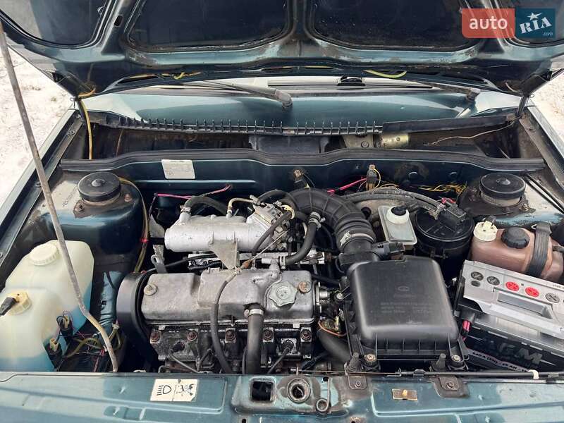 Хэтчбек ВАЗ / Lada 2109 2004 в Белой Церкви