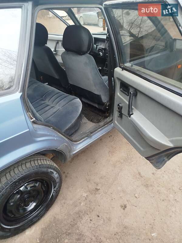 Хэтчбек ВАЗ / Lada 2109 1992 в Овруче