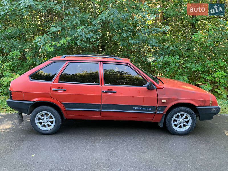 Хэтчбек ВАЗ / Lada 2109 1997 в Белзе