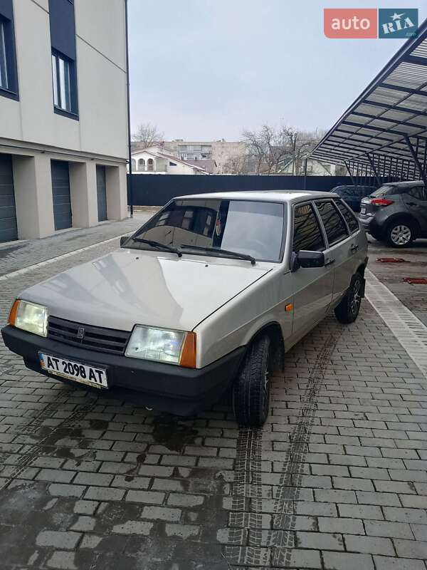 Хетчбек ВАЗ / Lada 2109 2008 в Івано-Франківську