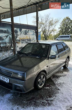 Хетчбек ВАЗ / Lada 2109 2003 в Дніпрі