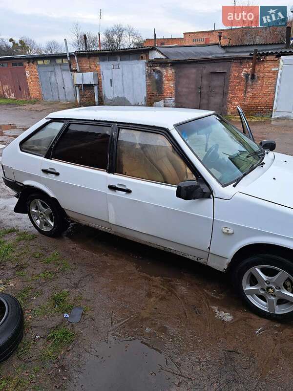 Хэтчбек ВАЗ / Lada 2109 1993 в Сокале