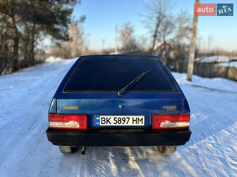 Хэтчбек ВАЗ / Lada 2109 2006 в Мирополе