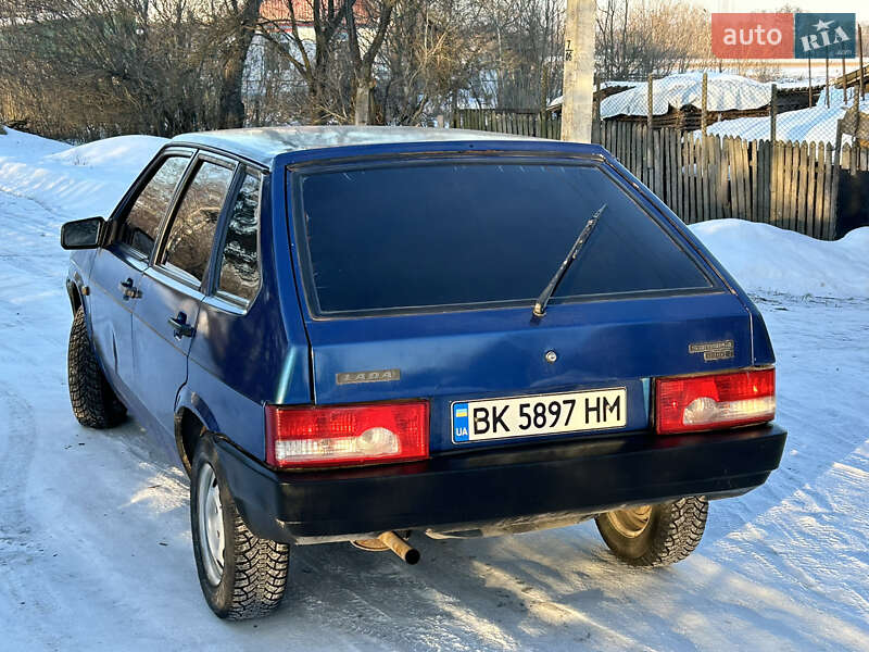 Хэтчбек ВАЗ / Lada 2109 2006 в Мирополе