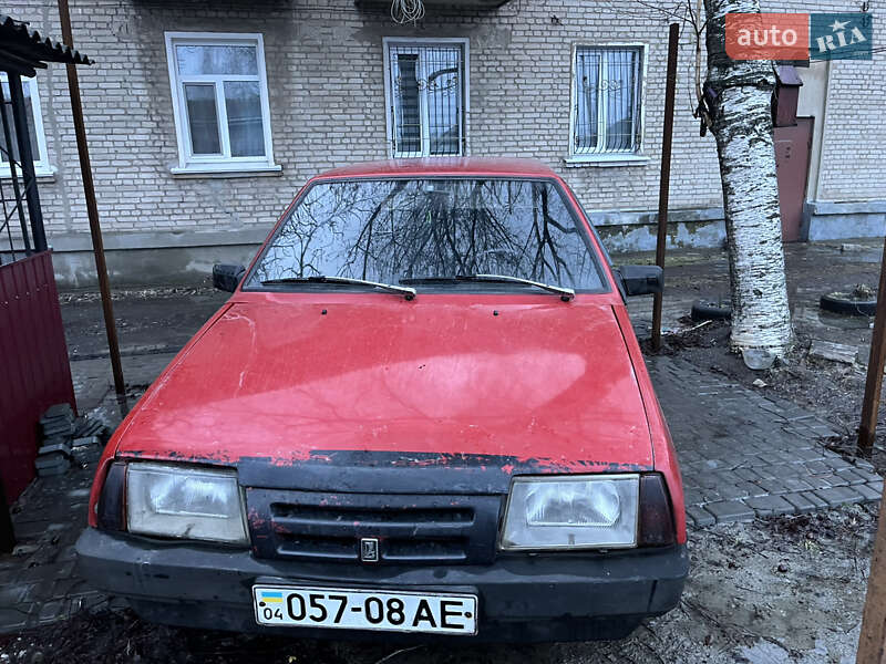 Хэтчбек ВАЗ / Lada 2109 1992 в Каменском фото Хэтчбек ВАЗ / Lada 2109 1992 в Каменском