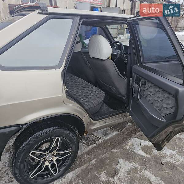 Хэтчбек ВАЗ / Lada 2109 2002 в Слобожанском фото 13 Хэтчбек ВАЗ / Lada 2109 2002 в Слобожанском