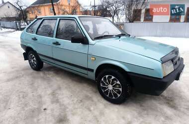 Хэтчбек ВАЗ 2109 1997 в Черновцах