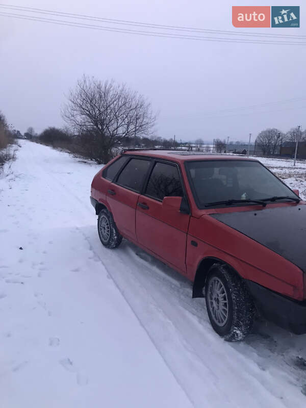 Хэтчбек ВАЗ / Lada 2109 1992 в Черновцах