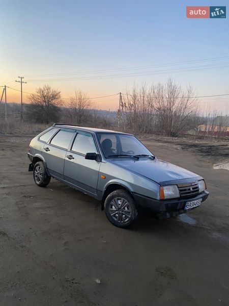 Хэтчбек ВАЗ / Lada 2109 2011 в Малой Виске