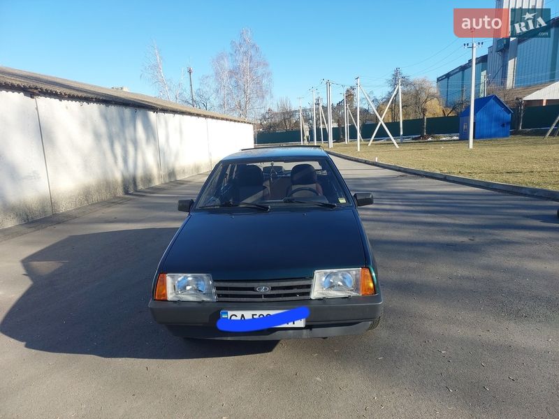 Хетчбек ВАЗ / Lada 2109 2002 в Умані