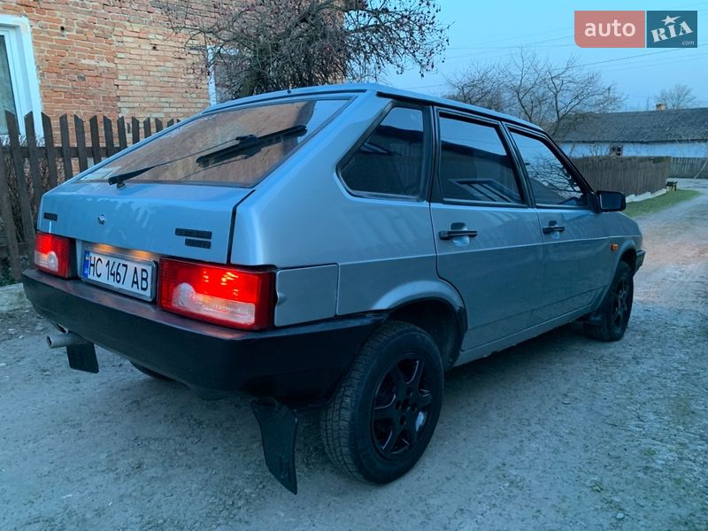 Хэтчбек ВАЗ / Lada 2109 2002 в Каменке-Бугской