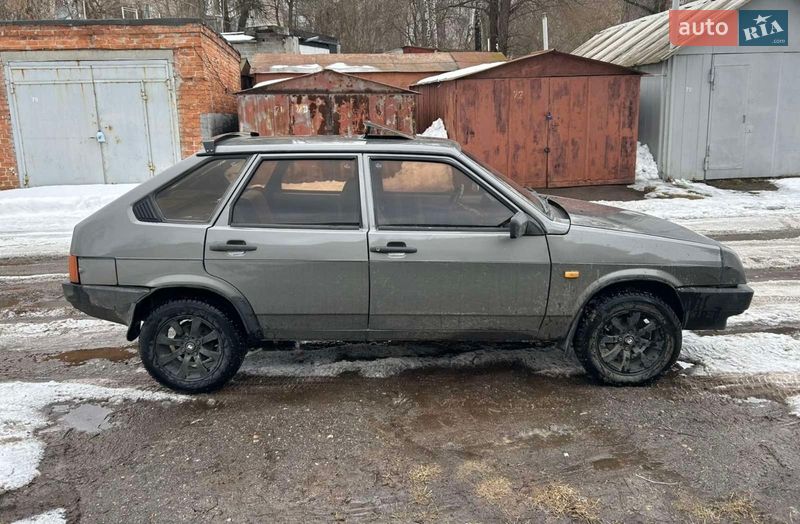 Хэтчбек ВАЗ / Lada 2109 1998 в Сумах