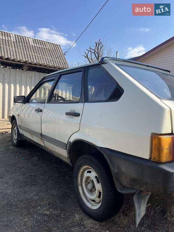 Хетчбек ВАЗ / Lada 2109 1990 в Костопілі