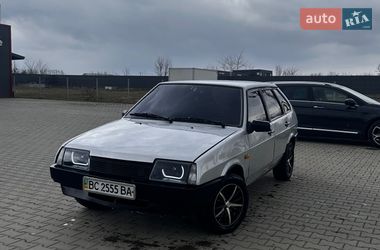 Хэтчбек ВАЗ 2109 2003 в Черновцах
