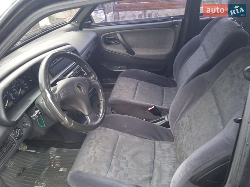 Хэтчбек ВАЗ / Lada 2109 2008 в Новой Ушице фото 3 Хэтчбек ВАЗ / Lada 2109 2008 в Новой Ушице