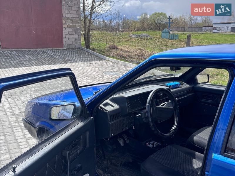 Хэтчбек ВАЗ / Lada 2109 2004 в Барановке