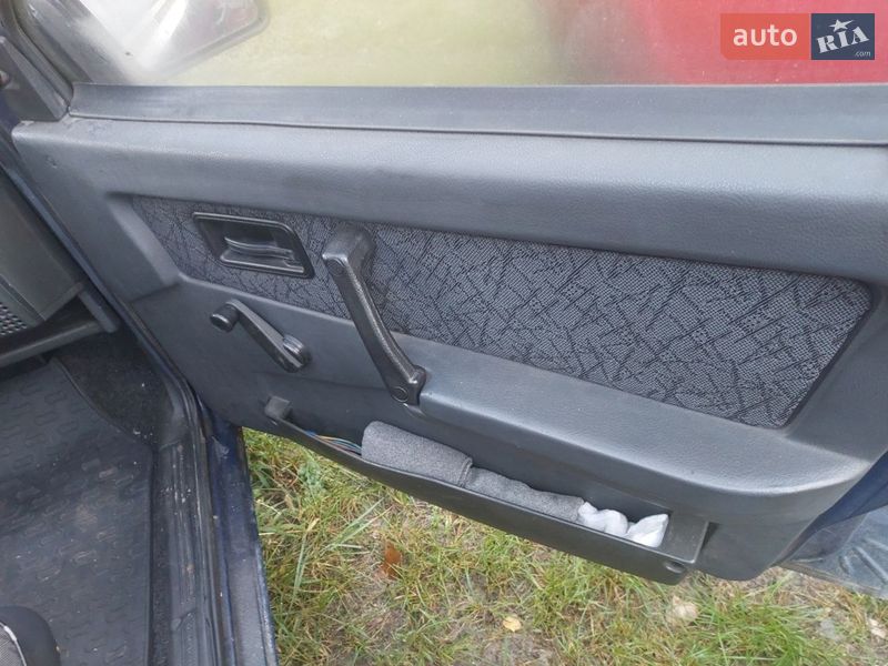 Хэтчбек ВАЗ / Lada 2109 2005 в Киеве фото 9 Хэтчбек ВАЗ / Lada 2109 2005 в Киеве