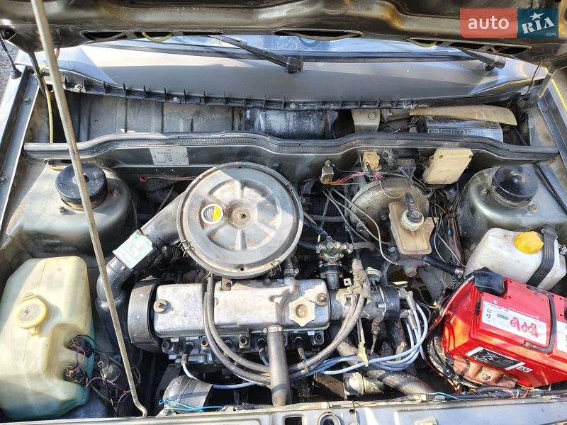 Хэтчбек ВАЗ / Lada 2109 1991 в Нетешине фото 20 Хэтчбек ВАЗ / Lada 2109 1991 в Нетешине