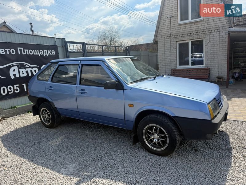 Хэтчбек ВАЗ / Lada 2109 1994 в Запорожье фото 8 Хэтчбек ВАЗ / Lada 2109 1994 в Запорожье