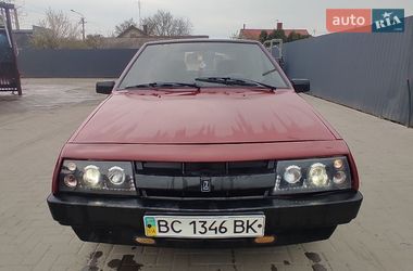 Хэтчбек ВАЗ 2109 1990 в Остроге