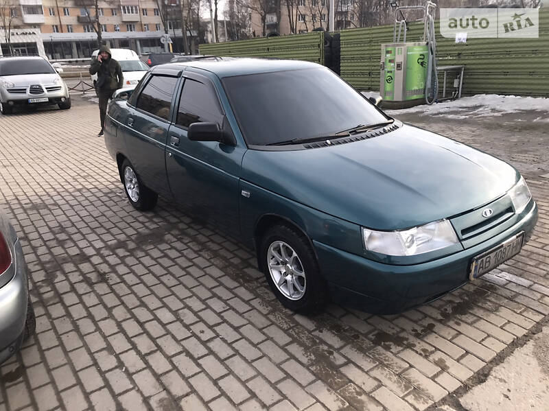 Седан ВАЗ / Lada 2110 2001 в Виннице