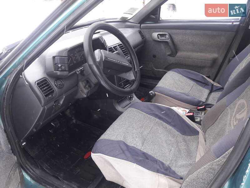 Седан ВАЗ / Lada 2110 1999 в Полтаве фото 6 Седан ВАЗ / Lada 2110 1999 в Полтаве