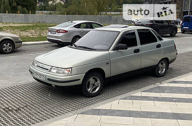 Седан ВАЗ / Lada 2110 2000 в Львове