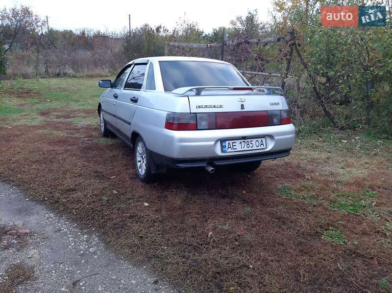 Седан ВАЗ / Lada 2110 2003 в Днепре