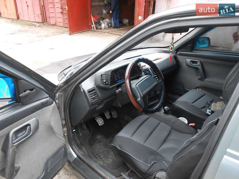 Седан ВАЗ / Lada 2110 2005 в Киеве