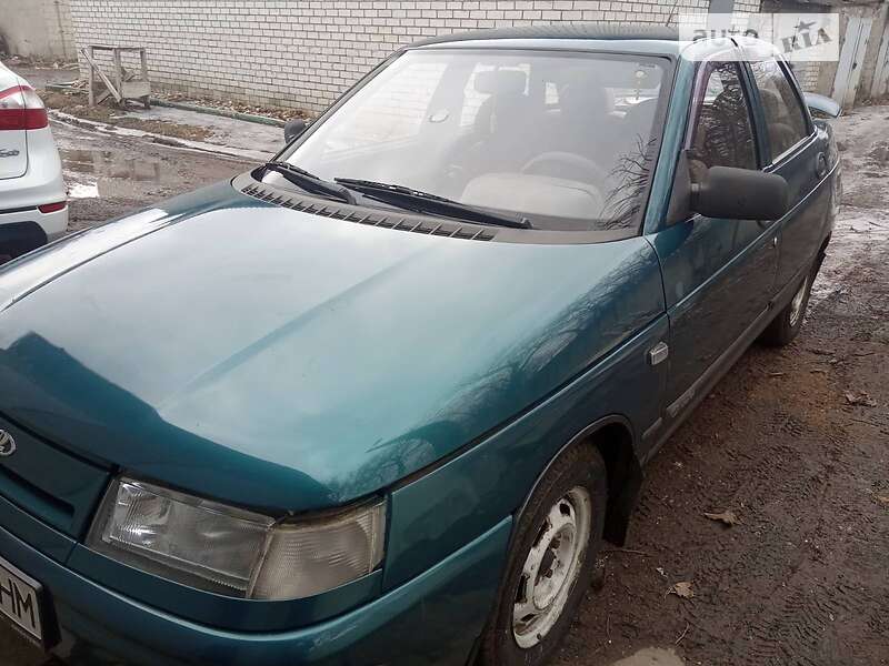 Седан ВАЗ / Lada 2110 2000 в Харькове