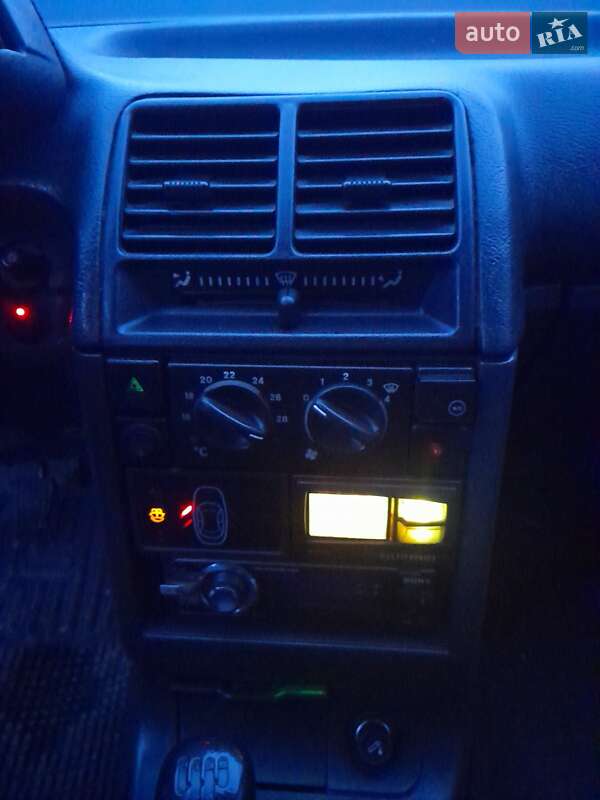 Хэтчбек ВАЗ / Lada 2110 2007 в Харькове